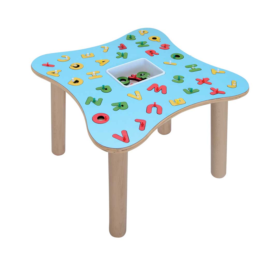 Tavolo Montessori Con Lettere