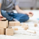 Giochi da fare in casa per favorire l’autonomia del bambino